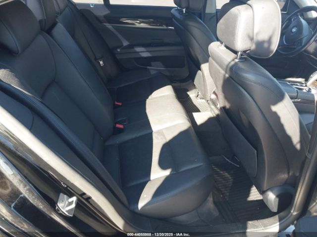 2015 BMW 740I WBAYA6C5XFD827061 Photo 7