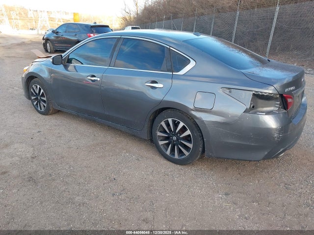 2018 NISSAN ALTIMA 1N4AL3AP2JC192214 Photo 2