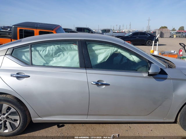 Продажа на аукционе авто 2023 Nissan Altima S Fwd, vin: 1N4BL4BV1PN349817, номер лота: 44056056