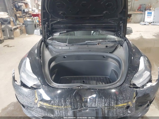 44056181 :رقم المزاد ، 5YJ3E1EB1NF160511 vin ، 2022 Tesla Model 3 Long Range Dual Motor All-wheel Drive مزاد بيع