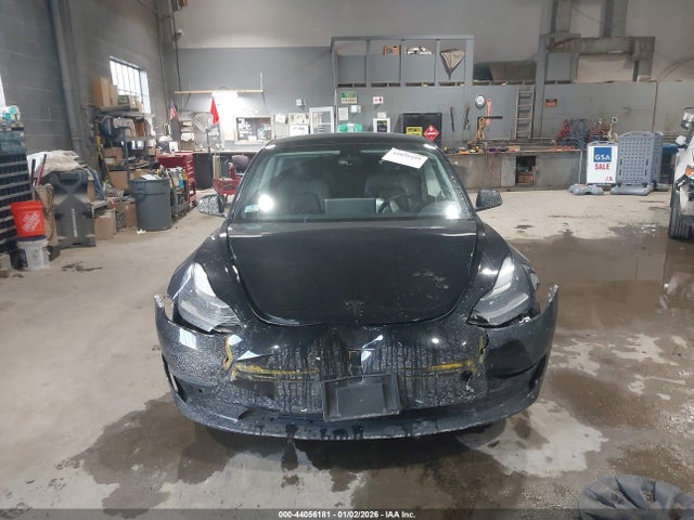 44056181 :رقم المزاد ، 5YJ3E1EB1NF160511 vin ، 2022 Tesla Model 3 Long Range Dual Motor All-wheel Drive مزاد بيع
