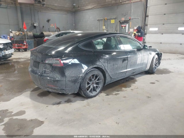 44056181 :رقم المزاد ، 5YJ3E1EB1NF160511 vin ، 2022 Tesla Model 3 Long Range Dual Motor All-wheel Drive مزاد بيع