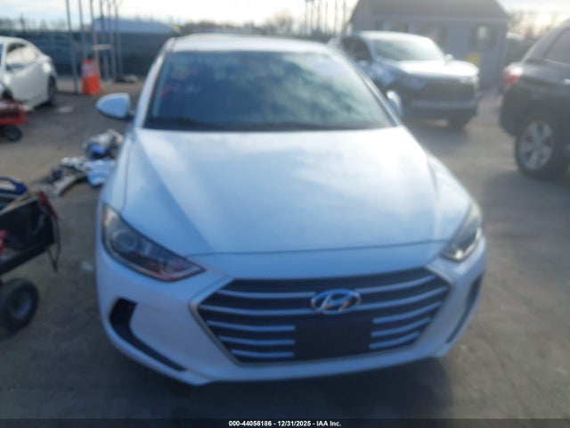 2017 Hyundai Elantra Se მანქანა იყიდება აუქციონზე, vin: 5NPD74LF6HH192480, აუქციონის ნომერი: 44056186