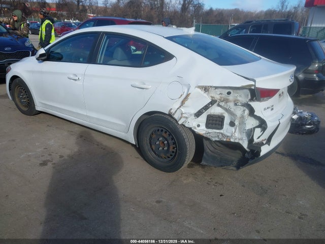 2017 Hyundai Elantra Se მანქანა იყიდება აუქციონზე, vin: 5NPD74LF6HH192480, აუქციონის ნომერი: 44056186