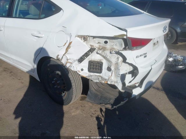 2017 Hyundai Elantra Se მანქანა იყიდება აუქციონზე, vin: 5NPD74LF6HH192480, აუქციონის ნომერი: 44056186