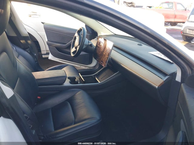 44056230 :رقم المزاد ، 5YJ3E1EC6LF742030 vin ، 2020 Tesla Model 3 Performance Dual Motor All-wheel Drive مزاد بيع