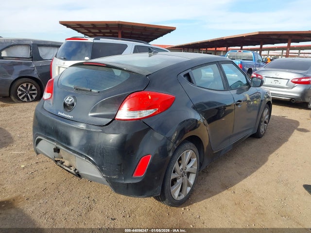 KMHTC6AD5HU306121 Hyundai Veloster