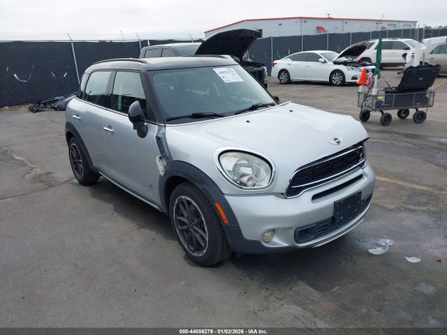 2015 MINI COUNTRYMAN WMWZC5C59FWP47358 Photo 0