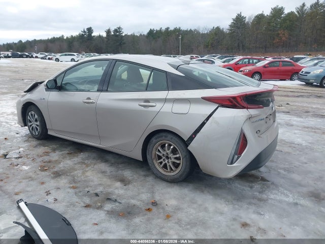 2020 TOYOTA PRIUS PRIME JTDKARFP4L3156155 Photo 2