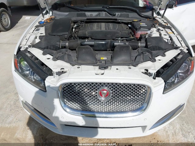2015 JAGUAR XF SAJWJ0FF1F8U64252 Photo 9