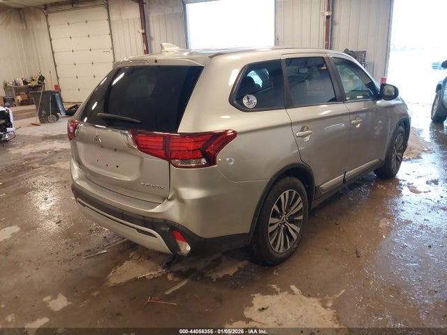 2019 MITSUBISHI OUTLANDER JA4AD2A34KJ000121 Photo 3