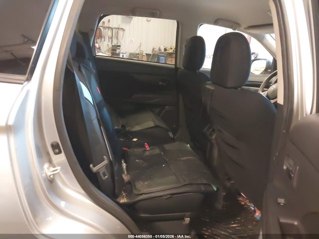 2019 MITSUBISHI OUTLANDER JA4AD2A34KJ000121 Photo 7