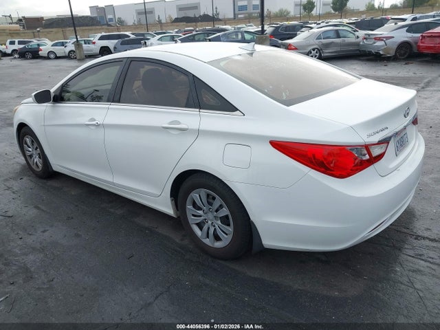 2013 HYUNDAI SONATA 5NPEB4AC3DH592972 Photo 2