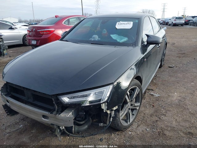 2018 AUDI A4 WAUENAF49JN016268 Photo 1
