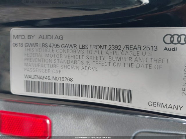 2018 AUDI A4 WAUENAF49JN016268 Photo 8