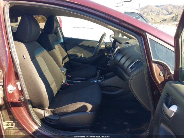3KPFK4A75JE220766 KIA FORTE LX