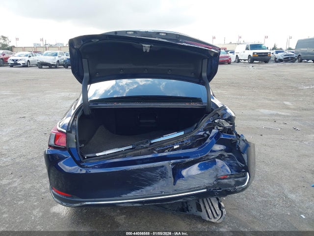 Lexus ES 300H 2023 58ADA1C18PU034915 Image 16