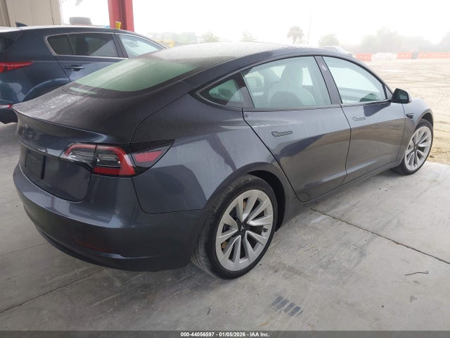 2023 TESLA MODEL 3 5YJ3E1EA5PF700114 Photo 3