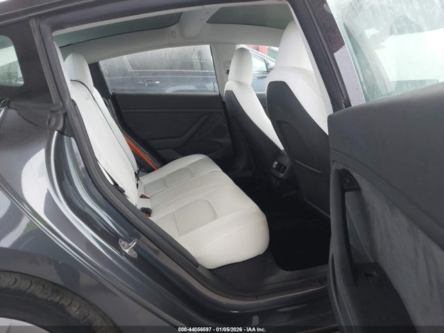 2023 TESLA MODEL 3 5YJ3E1EA5PF700114 Photo 7