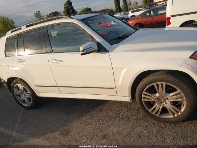 WDCGG5HB6FG338557 Mercedes-Benz GLK 350