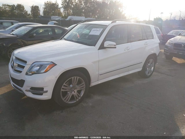 WDCGG5HB6FG338557 Mercedes-Benz GLK 350