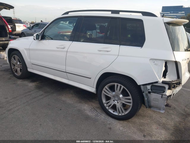 WDCGG5HB6FG338557 Mercedes-Benz GLK 350