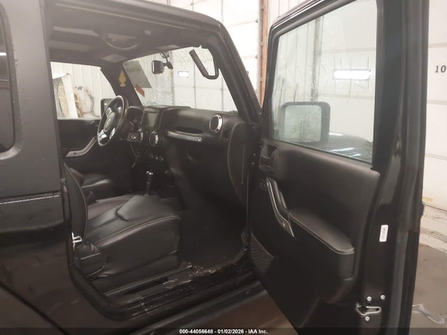 2016 JEEP WRANGLER 1C4BJWCG4GL301350 Photo 4