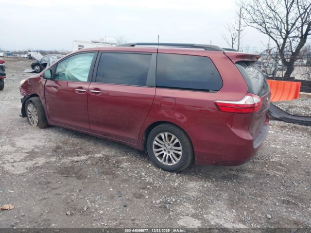 2015 TOYOTA SIENNA 5TDYK3DC0FS661987 Photo 2