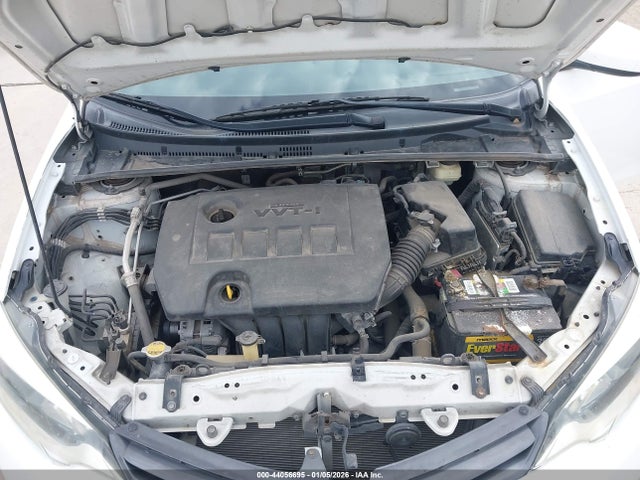 5YFBURHEXFP181396 Toyota Corolla Le Plus