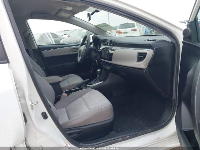 5YFBURHEXFP181396 Toyota Corolla Le Plus