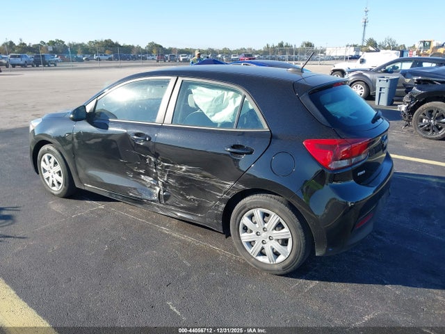 Продаж на аукціоні авто 2022 Kia Rio 5-door S, vin: 3KPA25AD8NE441810, номер лоту: 44056712