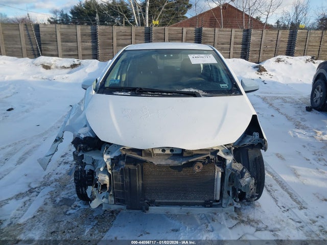 VNKKTUD34GA065702 Toyota YARIS L
