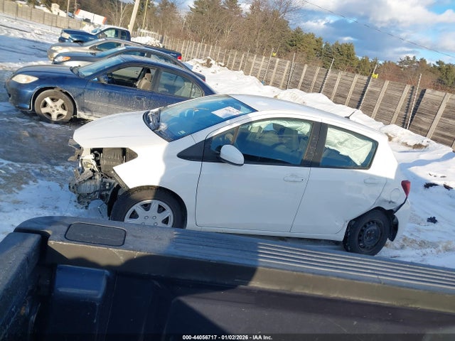 VNKKTUD34GA065702 Toyota YARIS L