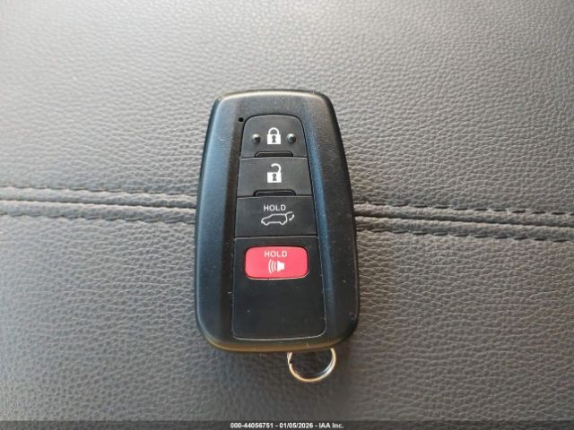 2022 TOYOTA RAV4 HYBRID JTMB6RFVXND526702 Photo 10