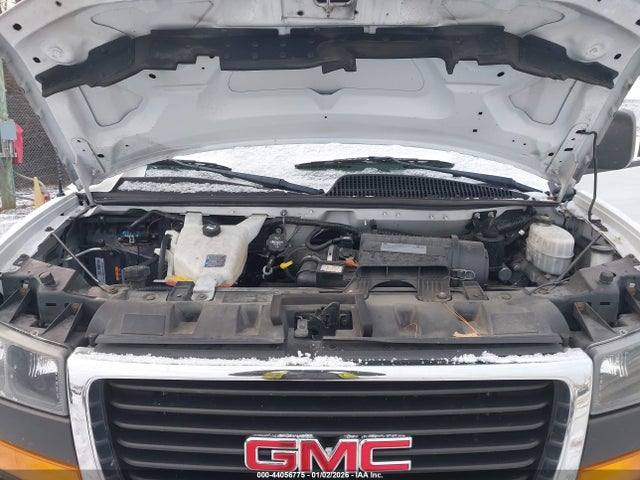 GMC Savana 2500 Work Van 2019 1GTW7AFG7K1340288 Image 10