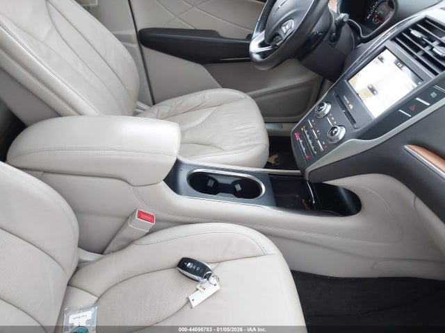 Lincoln MKC SELECT 2018 5LMCJ2D90JUL11848 Image 5