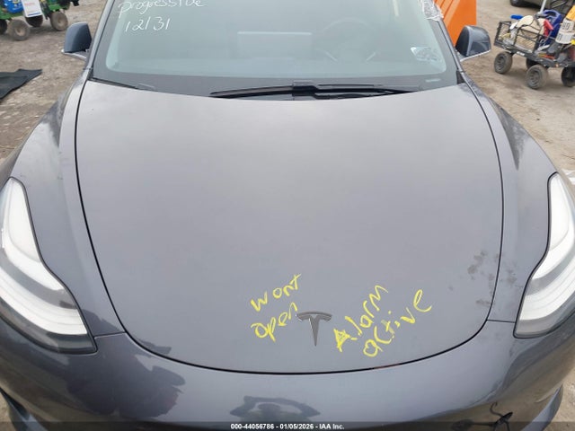 Продаж на аукціоні авто 2018 Tesla Model 3 Long Range/mid Range, vin: 5YJ3E1EA7JF153712, номер лоту: 44056786
