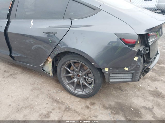 Продаж на аукціоні авто 2018 Tesla Model 3 Long Range/mid Range, vin: 5YJ3E1EA7JF153712, номер лоту: 44056786