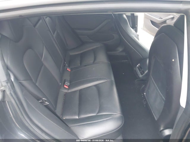 Продаж на аукціоні авто 2018 Tesla Model 3 Long Range/mid Range, vin: 5YJ3E1EA7JF153712, номер лоту: 44056786