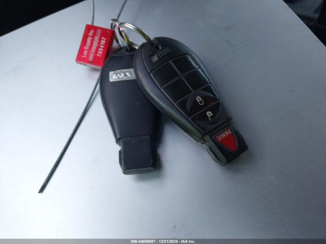 2016 RAM 2500 3C6TR5HT4GG321549 Photo 10