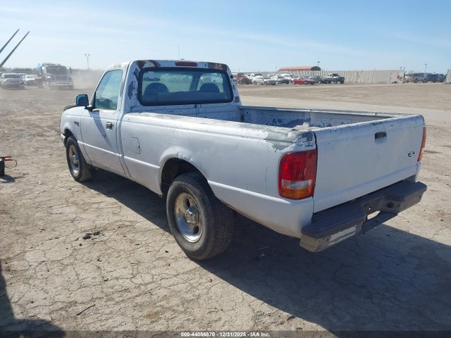 1997 FORD RANGER 1FTCR10AXVUA37865 Photo 2