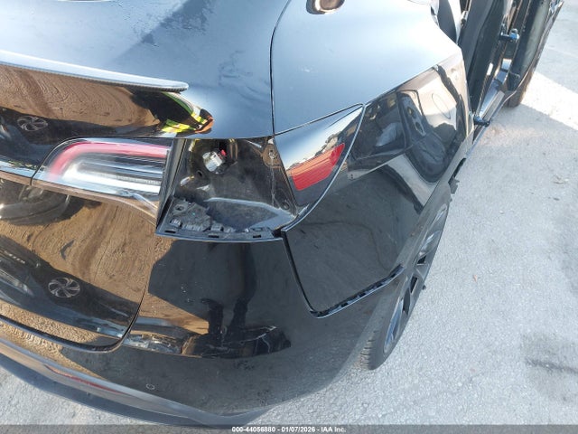 5YJYGDEE1MF273918 Tesla Model Y Long Range Dual Motor All-wheel Drive