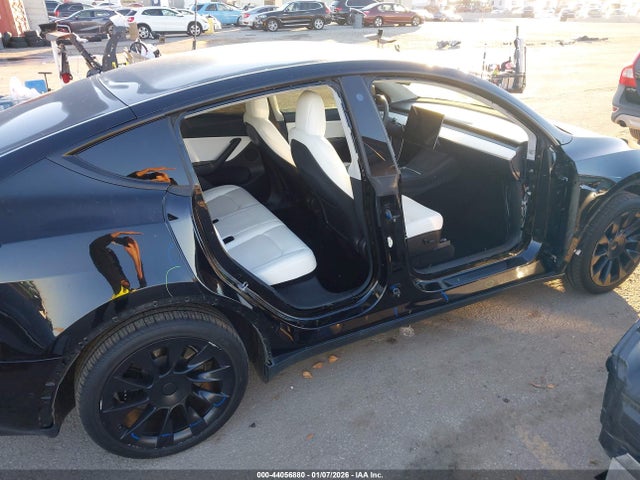 2021 TESLA MODEL Y 5YJYGDEE1MF273918 Photo 5