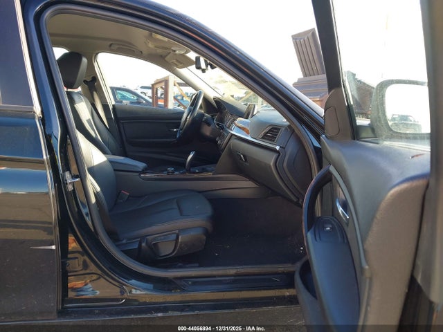 2013 BMW 320I WBA3B1C57DF461796 Photo 4