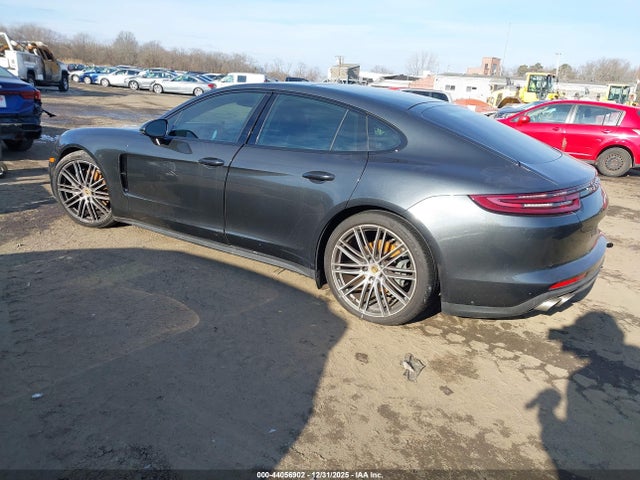 2017 PORSCHE PANAMERA WP0AB2A73HL122979 Photo 2