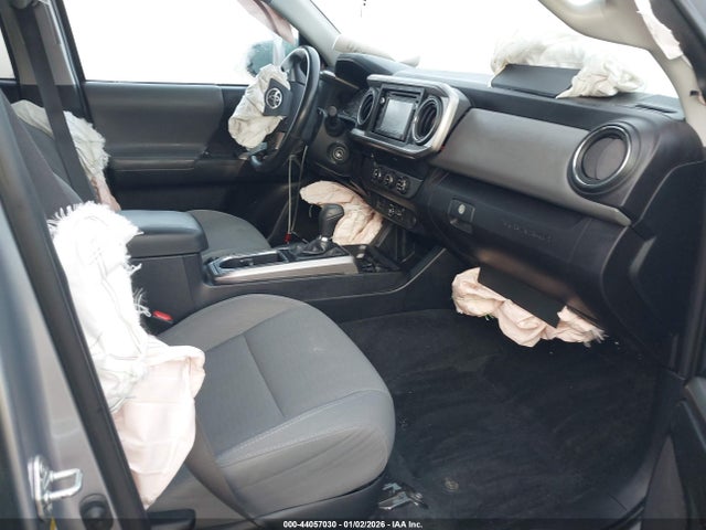 3TMBZ5DN0KM018659 Toyota Tacoma Sr5