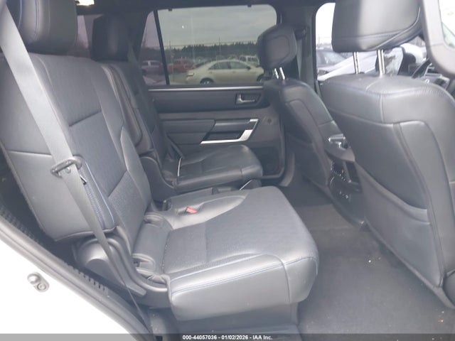 Toyota Sequoia Platinum 2023 7SVAAABA7PX005703 Image 8