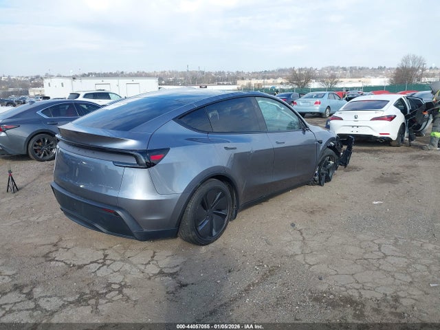 2026 TESLA MODEL Y 7SAYGDEE2TA455271 Photo 3