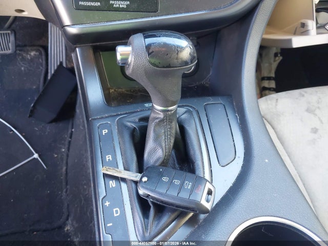 5XXGM4A75EG303352 KIA Optima Lx