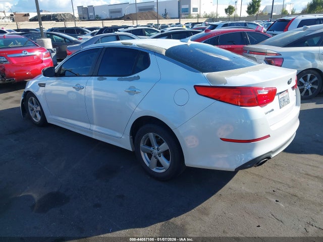 5XXGM4A75EG303352 KIA Optima Lx